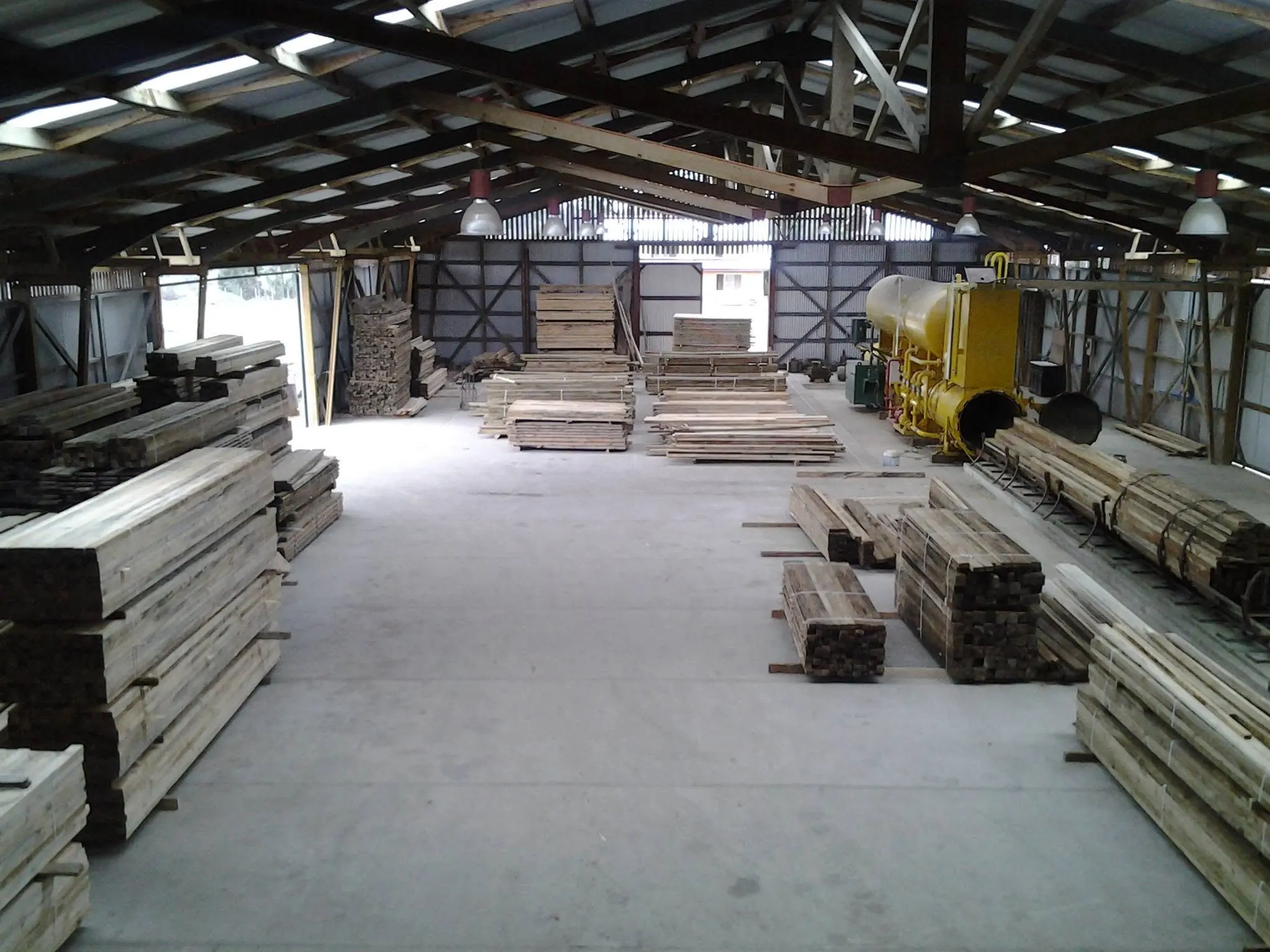 Postes de madera para cerco